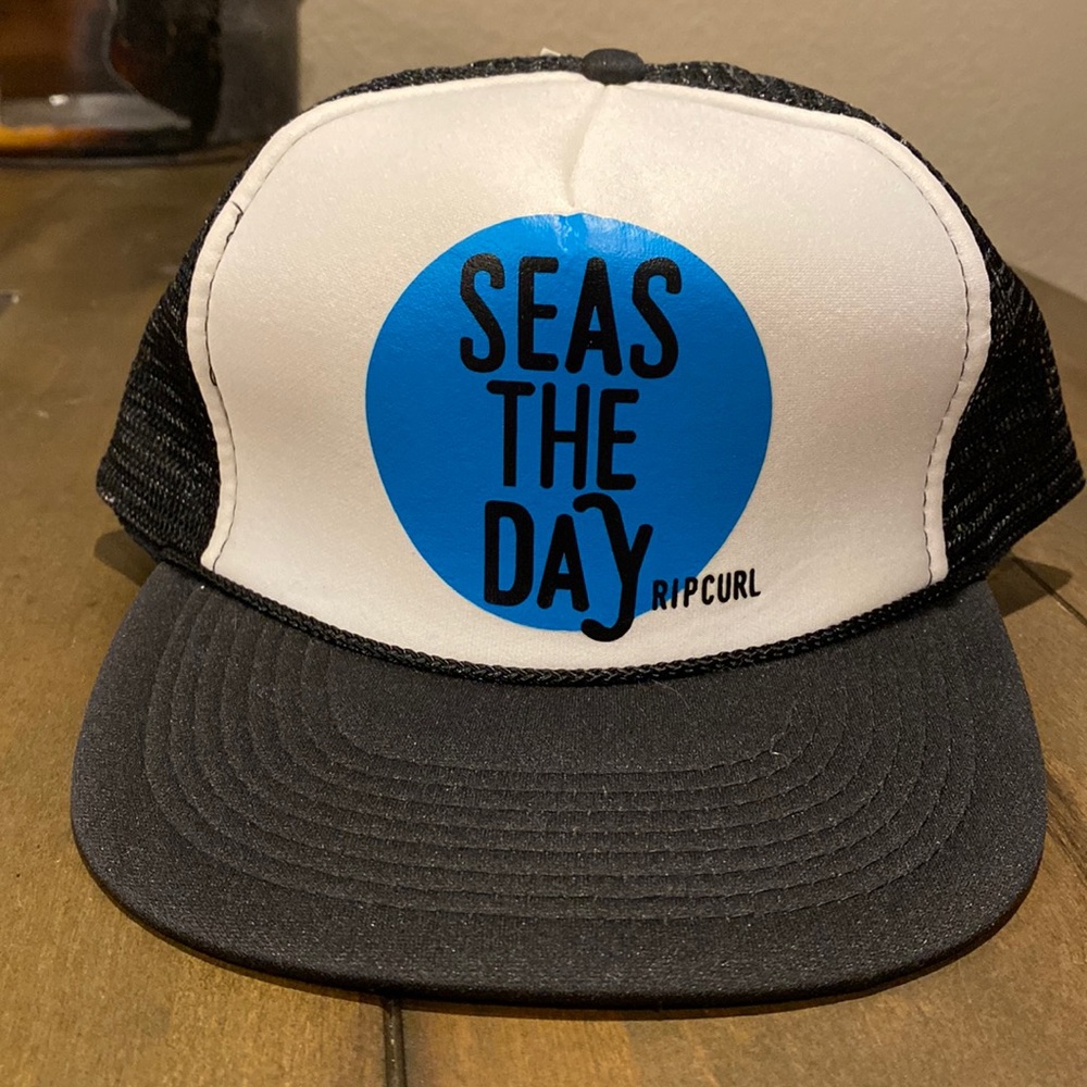 Seas the day SnapBack hat NWT